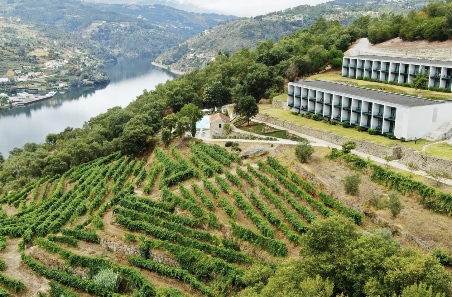 Explorer Investments acquires two hotels in the Douro region