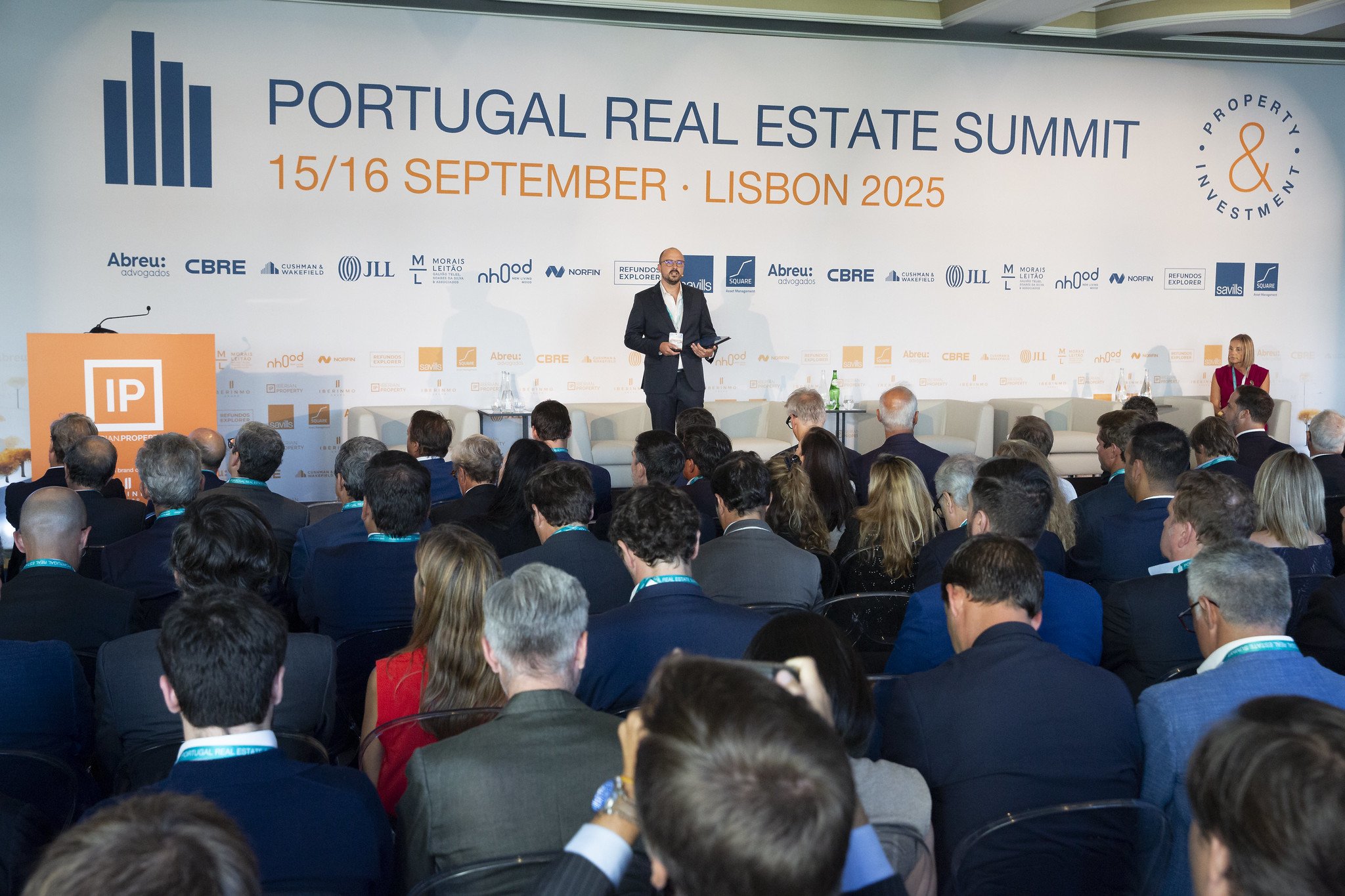CBRE & Savills joint presentation - Portugal RE Summit 2025.