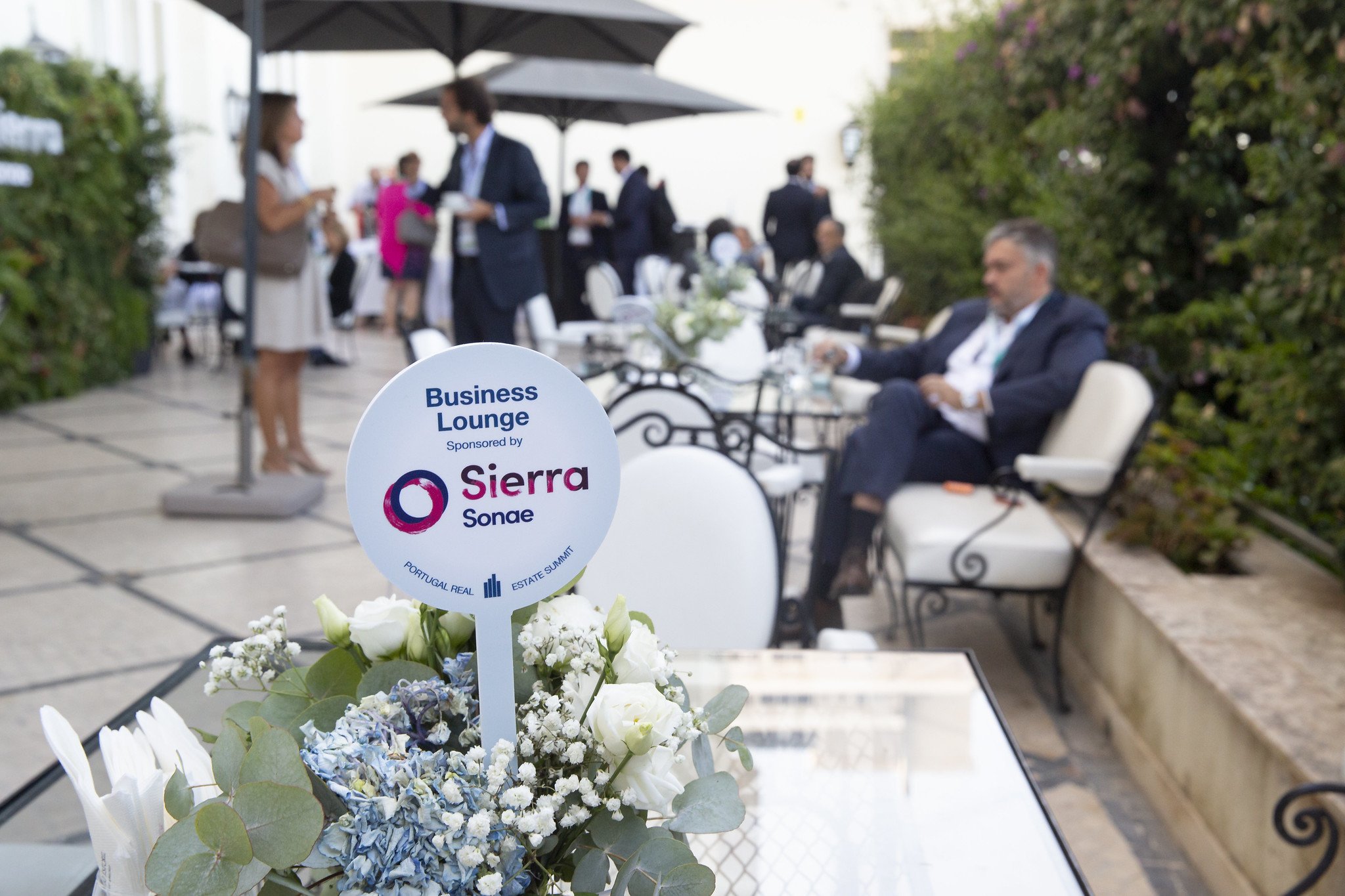 Business Lounge - a new space of networking promoted by Sonae Sierra at the Portugal RE Summit 2025.